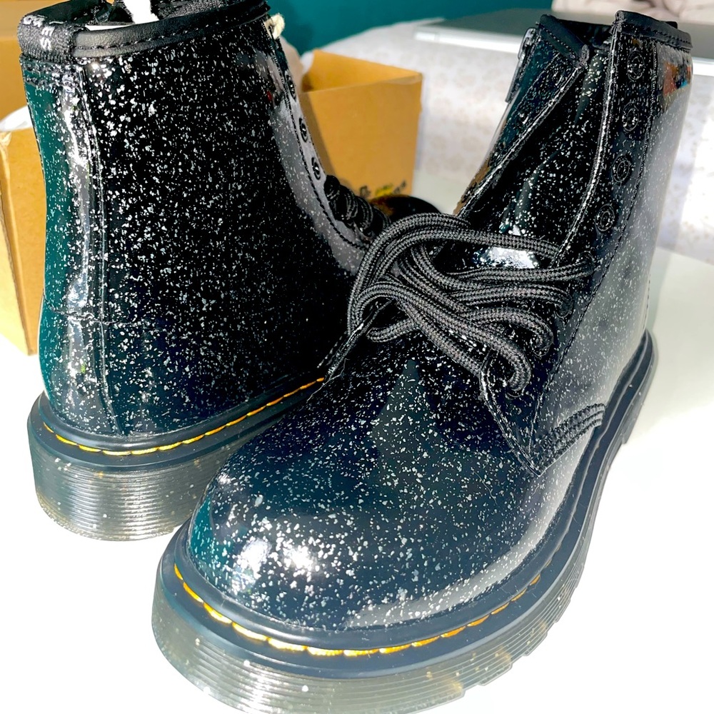 Dr marten BRAND NEW WITH TAGS